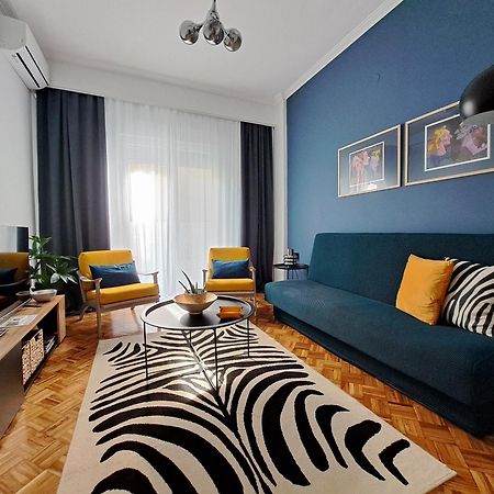 Stylish City Center Apartment Széresz Kültér fotó