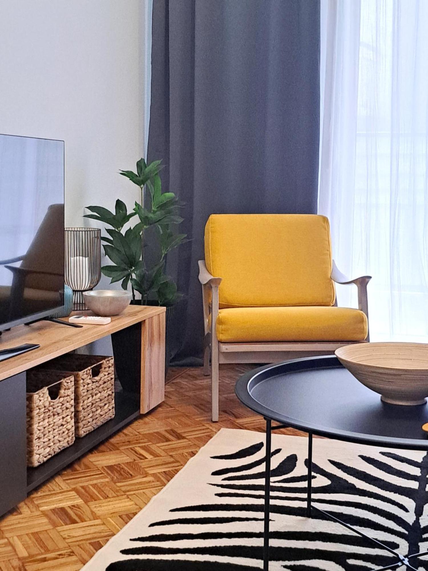 Stylish City Center Apartment Széresz Kültér fotó