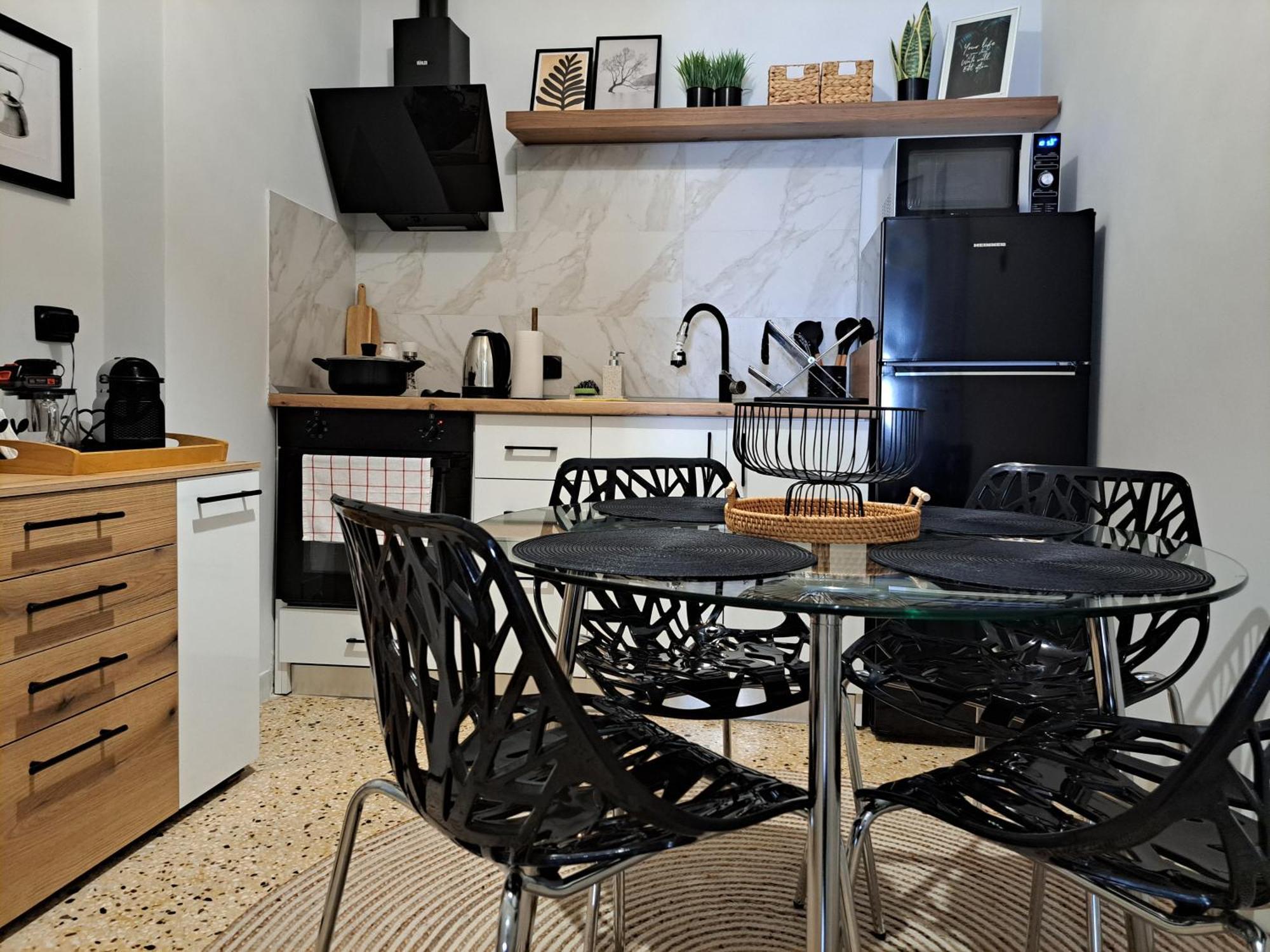 Stylish City Center Apartment Széresz Kültér fotó